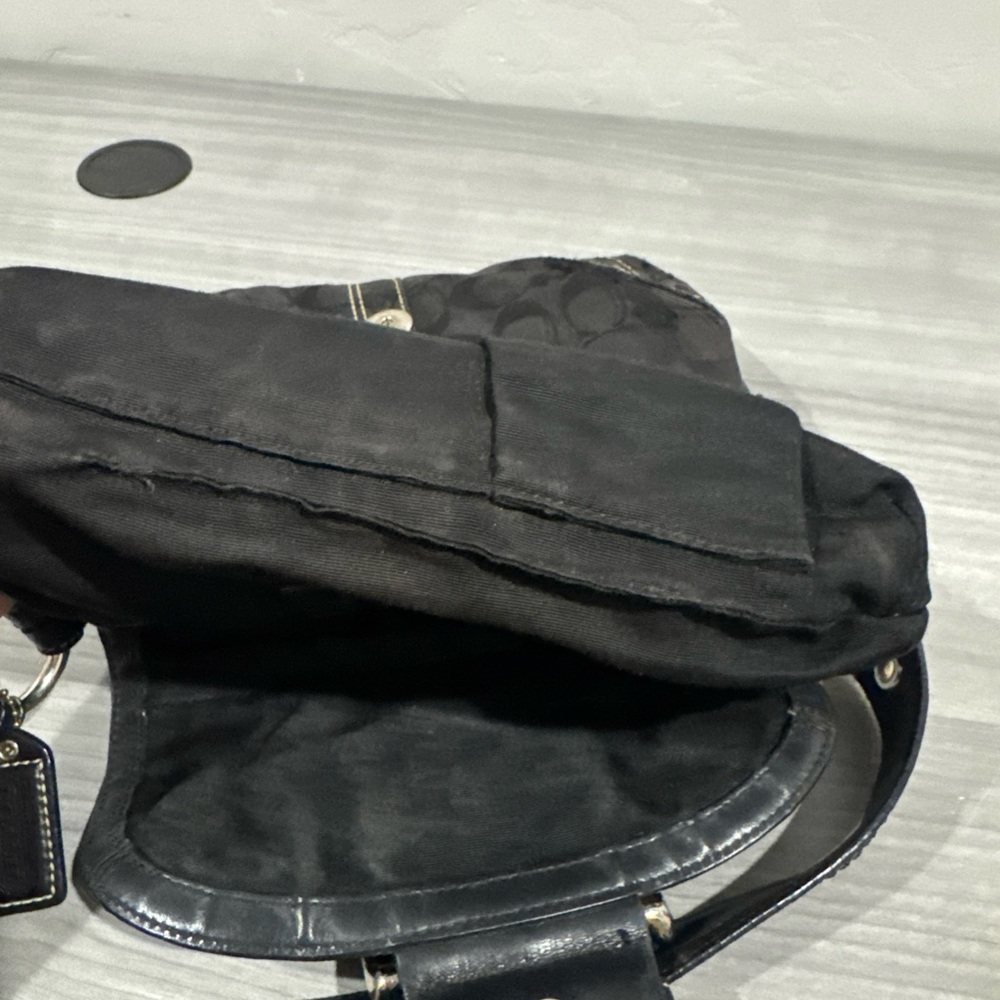 Coach 10296 Small Soho Black Signature C Canvas Shoulder Bag Y2K Vintage Authen - Picture 15 of 16